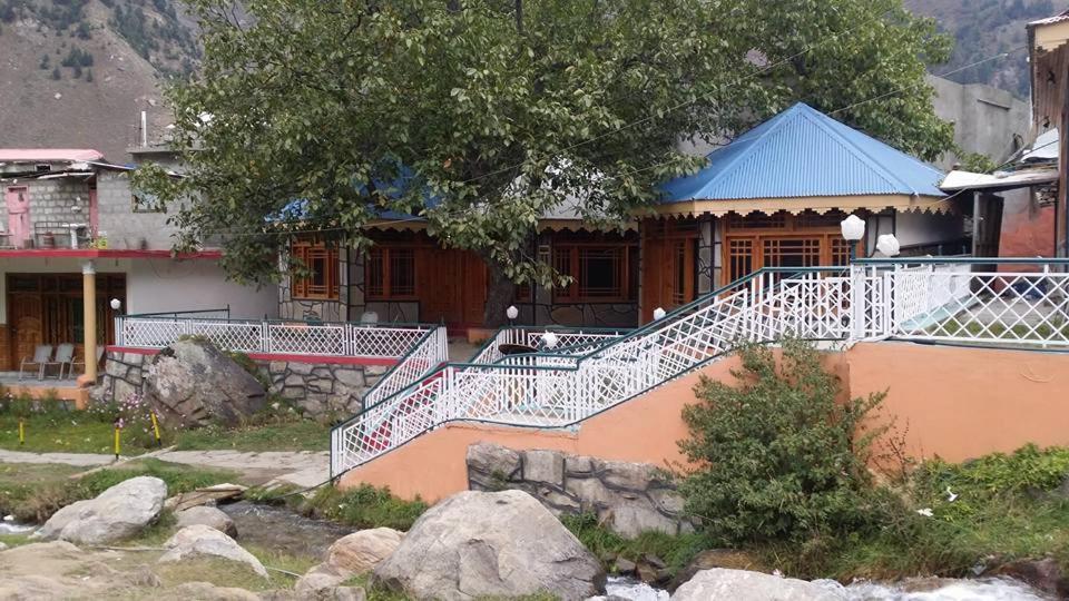 Manila Huts Hotel Naran Exterior foto