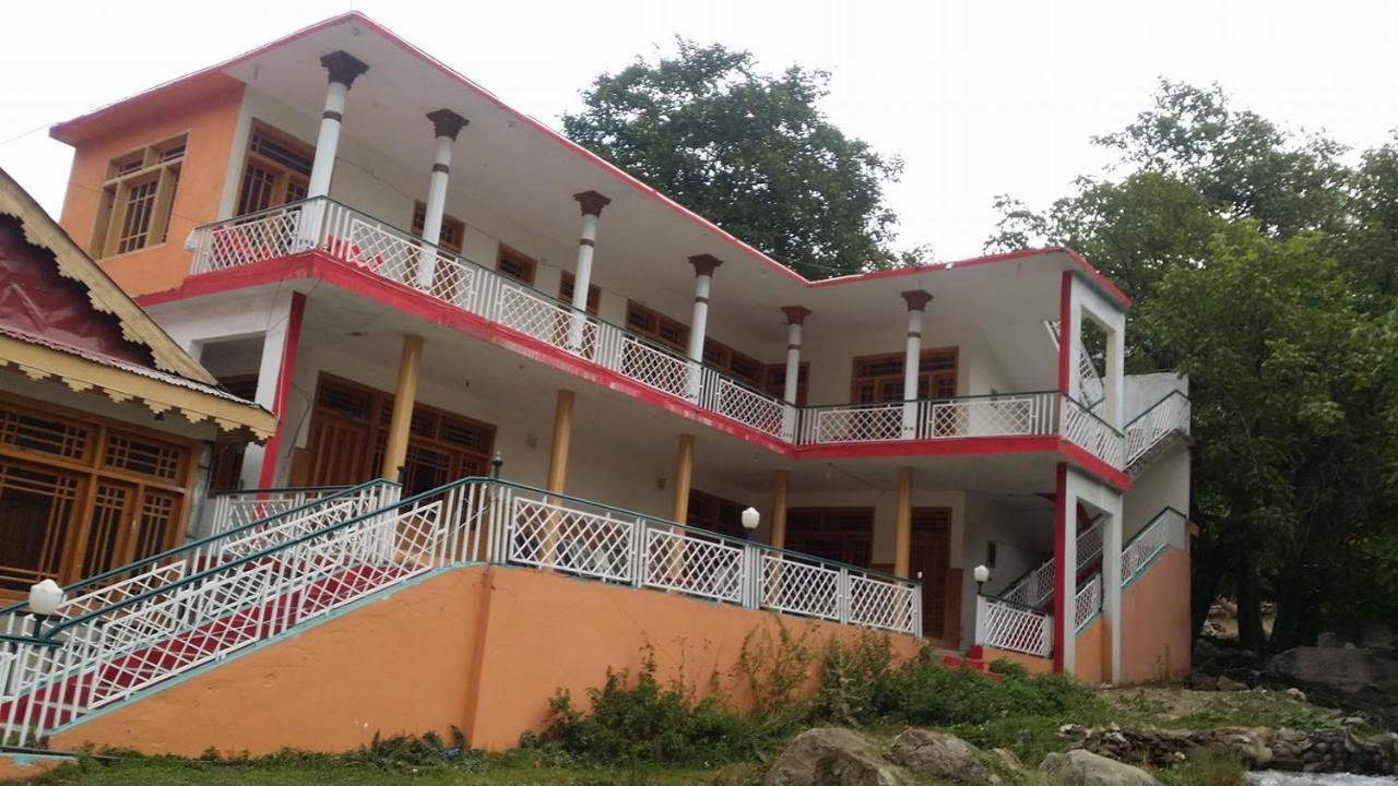 Manila Huts Hotel Naran Exterior foto